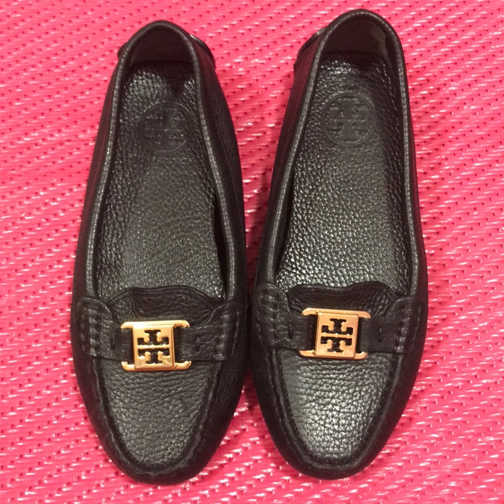 EUC Tory Burch driving flats - Size 5 1/2
